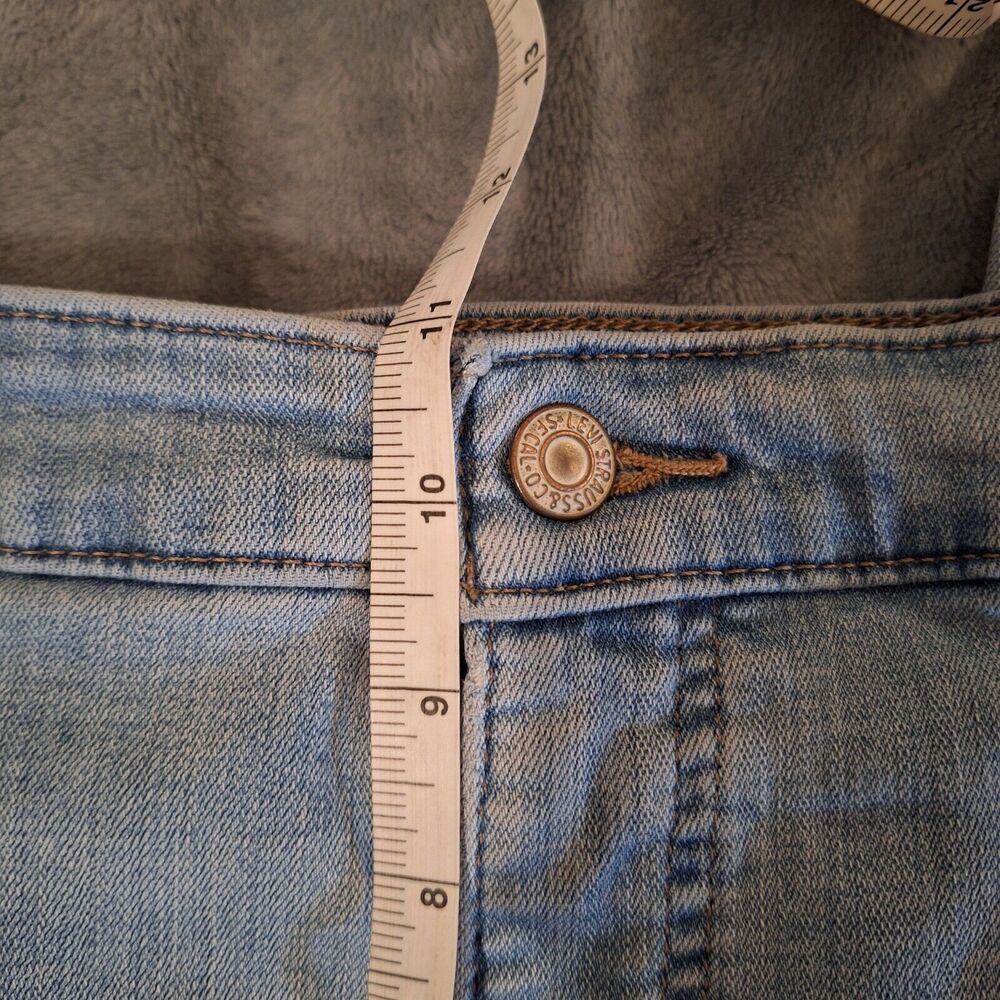 Levis Jeans Womens 22W 414 Light Wash Stretch High Rise Classic Straight - Picture 12 of 12
